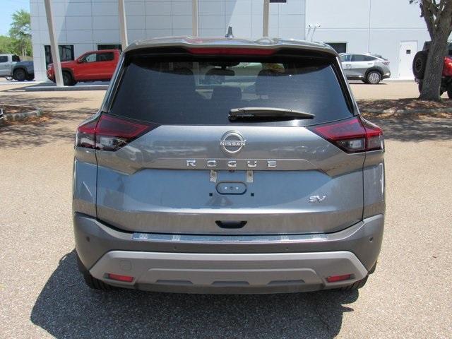 Photo of 2022 Gun Metallic Nissan Rogue