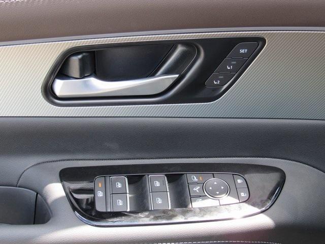 Photo of 2025 Gun Metallic Nissan Murano