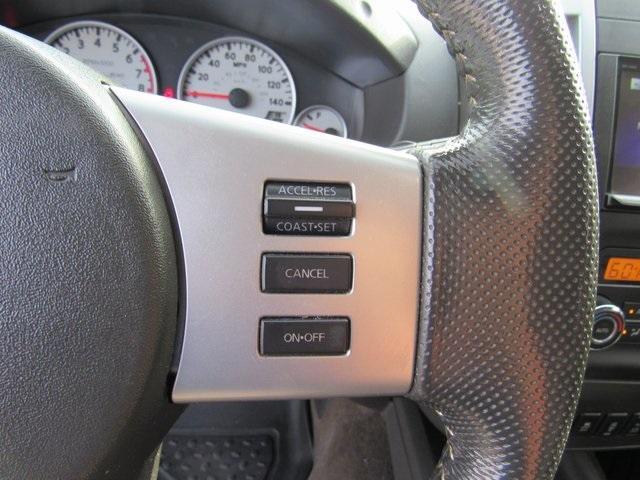 Photo of 2014 Graphite Blue Nissan Frontier
