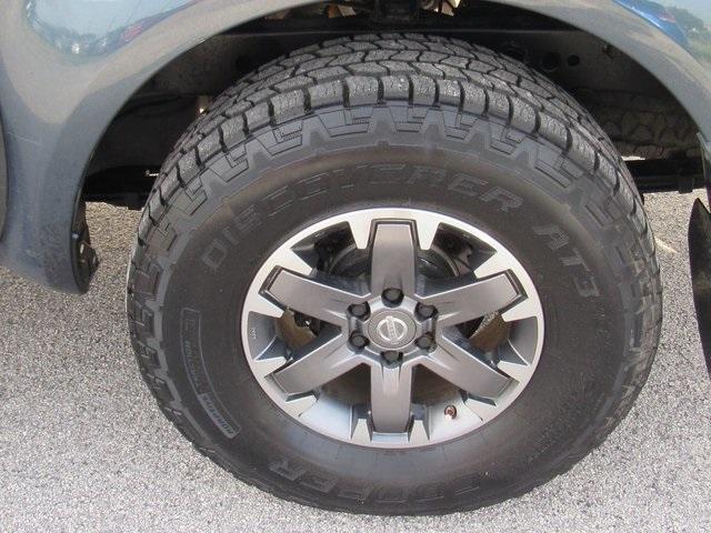 Photo of 2014 Graphite Blue Nissan Frontier