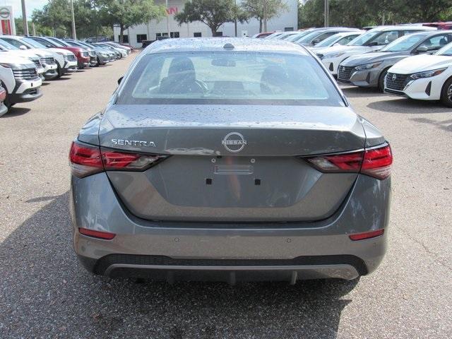 Photo of 2025 Gun Metallic Nissan Sentra