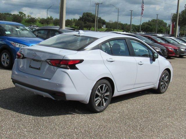Photo of 2025 Gray Sky Pearl Nissan Versa