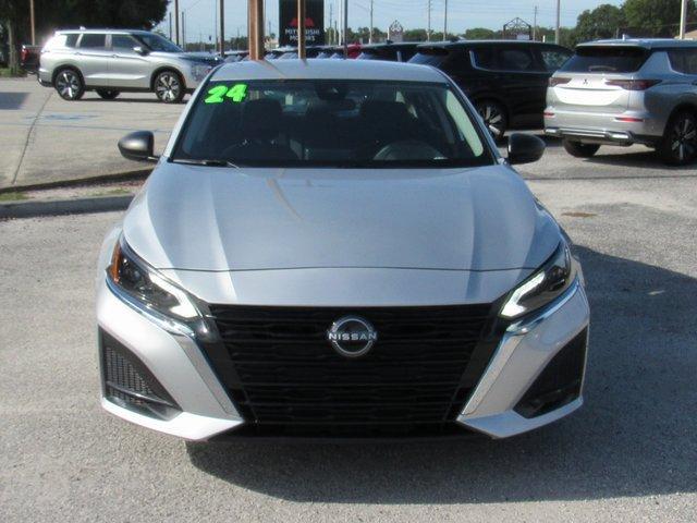 Photo of 2024 Brilliant Silver Metallic Nissan Altima
