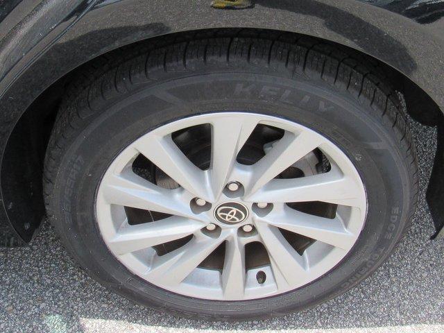 Photo of 2022 Black Toyota Camry