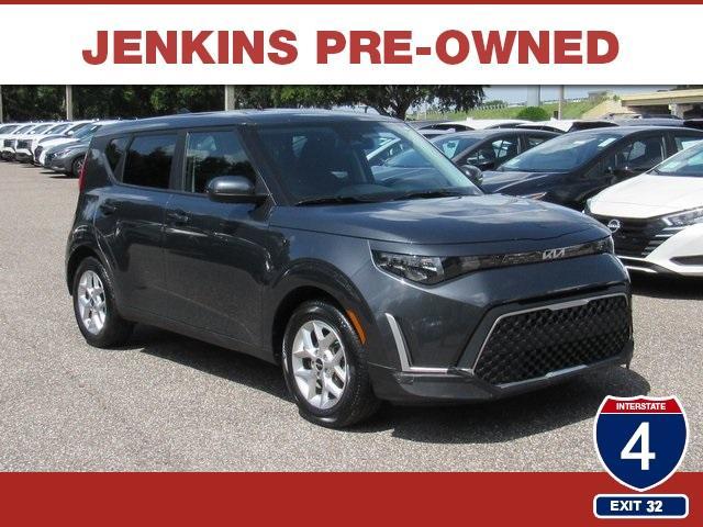 Photo of 2023 Gravity Gray Kia Soul