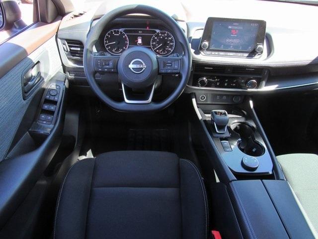 Photo of 2023 Gun Metallic Nissan Rogue