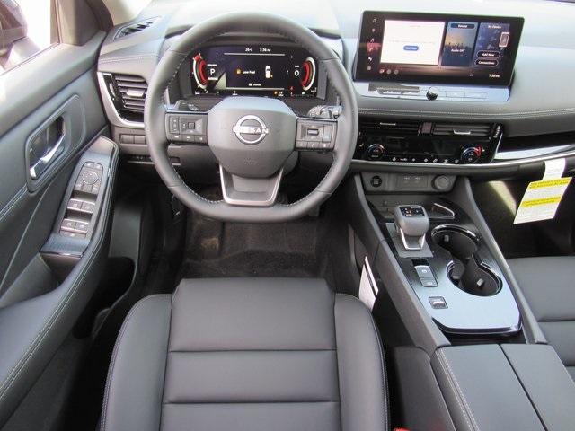 Photo of 2025 Black Nissan Rogue