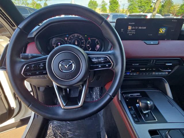 Photo of 2025 Rhodium White Premium Mazda CX-70 PHEV