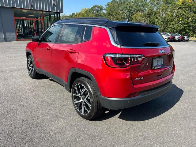 Photo of 2025 Red Hot Pearlcoat Jeep Compass