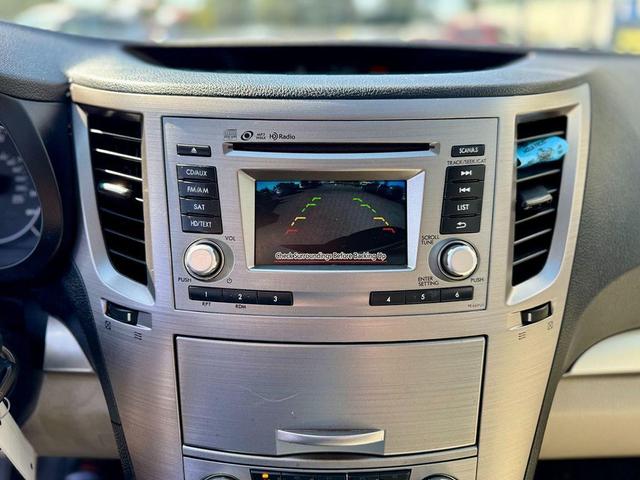 Photo of 2014 Satin White Pearl Subaru Outback