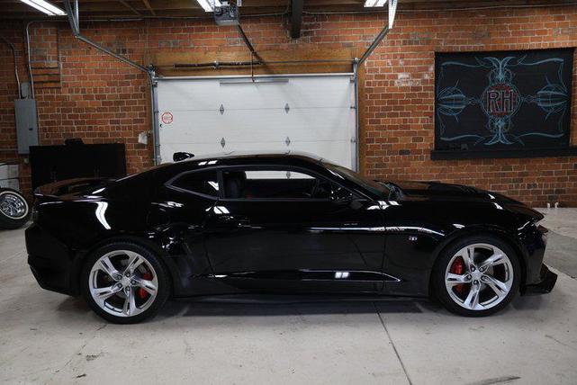 Photo of 2023 Black Chevrolet Camaro