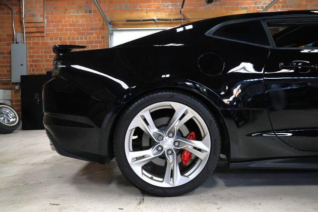 Photo of 2023 Black Chevrolet Camaro