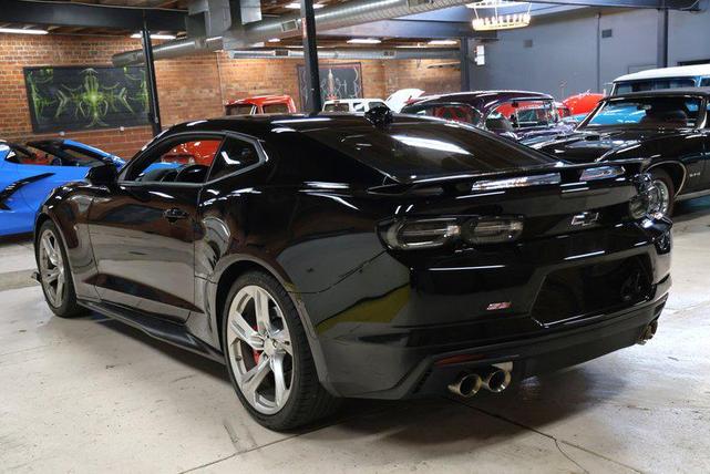 Photo of 2023 Black Chevrolet Camaro