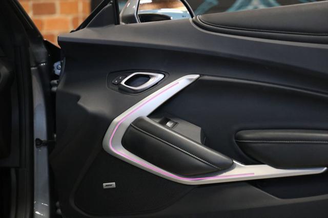 Photo of 2020 Shadow Gray Metallic Chevrolet Camaro