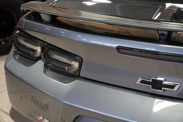 Photo of 2020 Shadow Gray Metallic Chevrolet Camaro