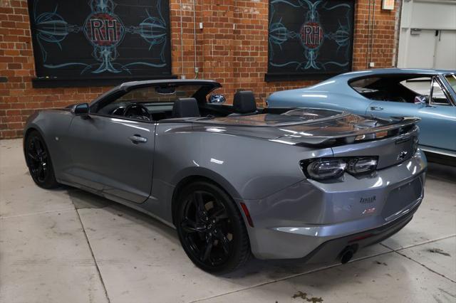 Photo of 2020 Shadow Gray Metallic Chevrolet Camaro