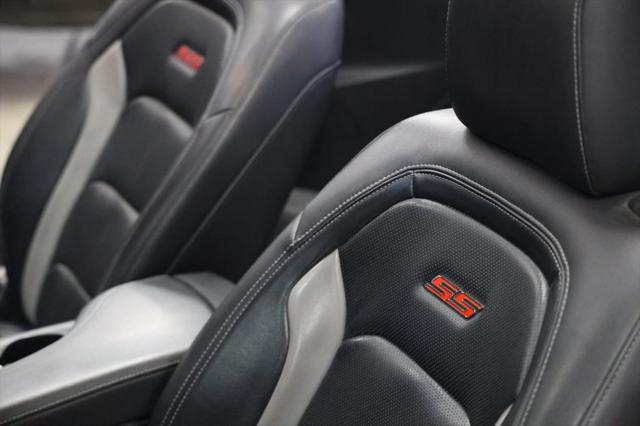 Photo of 2020 Shadow Gray Metallic Chevrolet Camaro