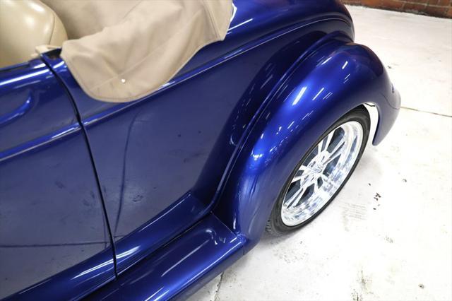 Photo of 1935 Medium Blue Metallic Ford Roadster