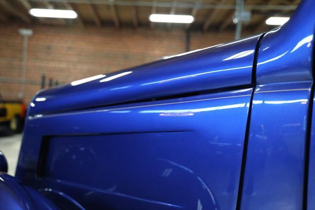 Photo of 1935 Medium Blue Metallic Ford Roadster