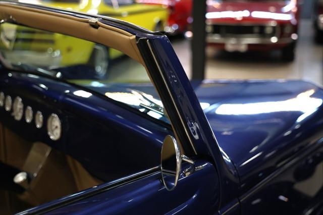 Photo of 1935 Medium Blue Metallic Ford Roadster