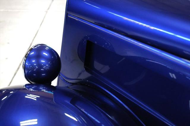 Photo of 1935 Medium Blue Metallic Ford Roadster