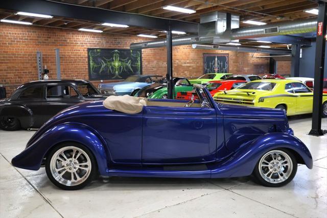 Photo of 1935 Medium Blue Metallic Ford Roadster