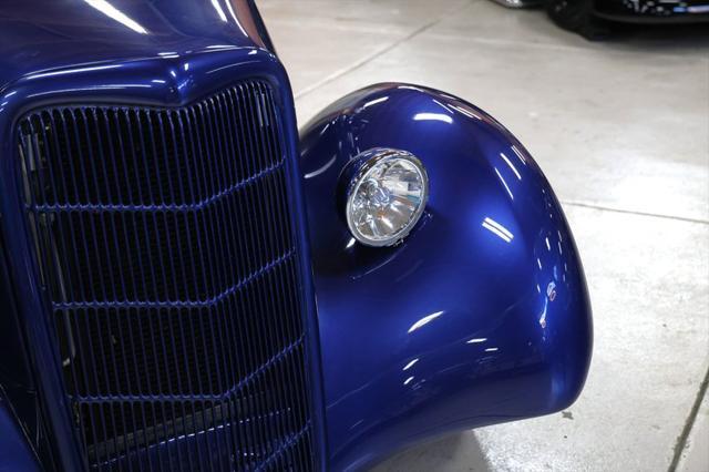 Photo of 1935 Medium Blue Metallic Ford Roadster