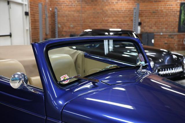 Photo of 1935 Medium Blue Metallic Ford Roadster