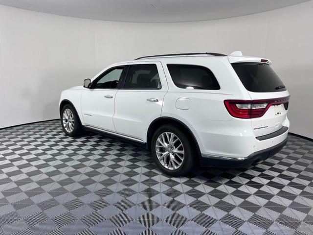 Photo of 2015 Bright White Clearcoat Dodge Durango