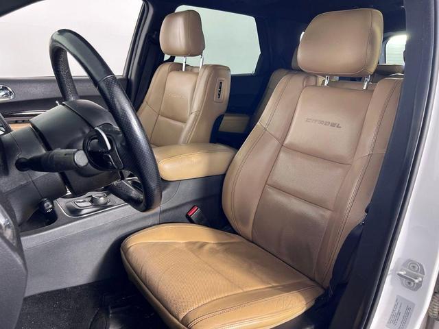 Photo of 2015 Bright White Clearcoat Dodge Durango