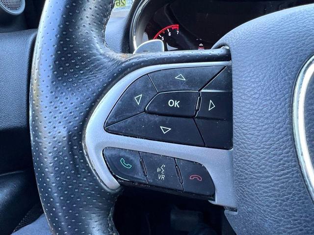 Photo of 2015 Bright White Clearcoat Dodge Durango