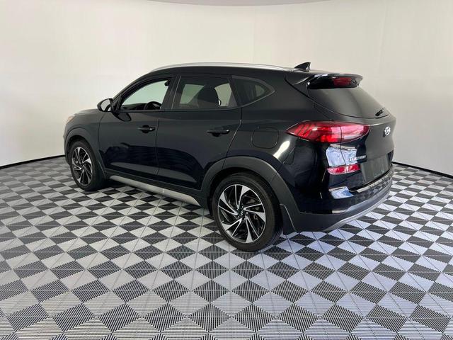 Photo of 2021 Black Noir Pearl Hyundai TUCSON