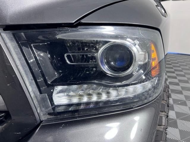 Photo of 2018 Granite Crystal Clearcoat Metallic RAM 1500