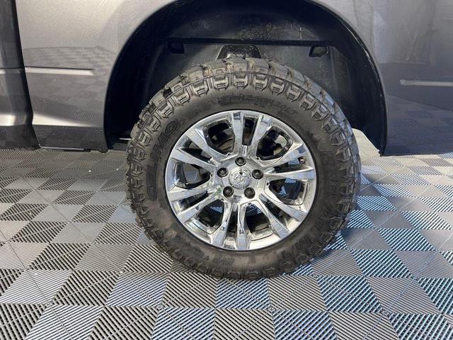 Photo of 2018 Granite Crystal Clearcoat Metallic RAM 1500