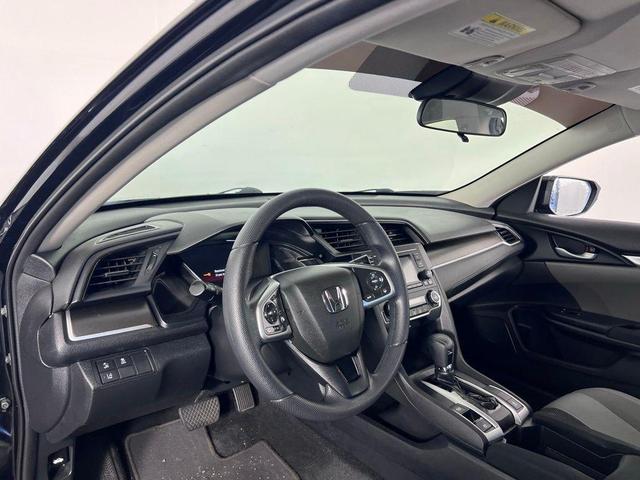 Photo of 2019 Gray Honda Civic