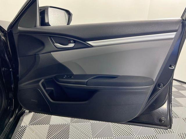 Photo of 2019 Gray Honda Civic