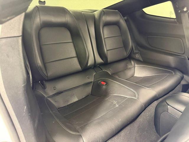 Photo of 2023 Oxford White Ford Mustang