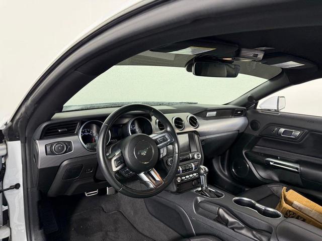 Photo of 2023 Oxford White Ford Mustang