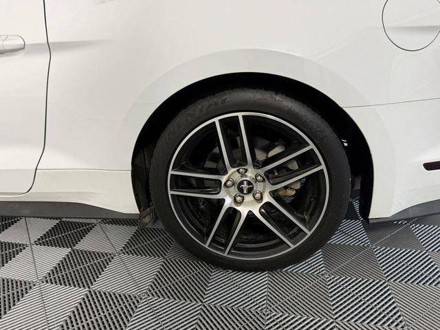 Photo of 2023 Oxford White Ford Mustang