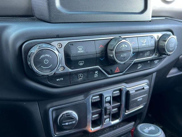 Photo of 2021 Black Clearcoat Jeep Wrangler Unlimited