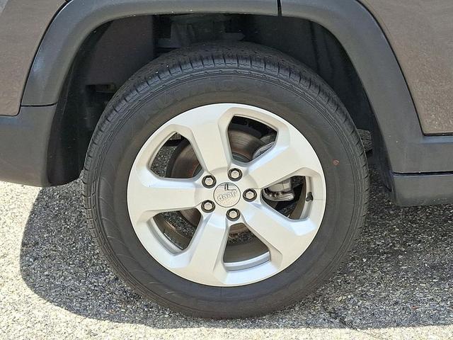 Photo of 2019 Granite Crystal Metallic Clearcoat - PAU Jeep Compass