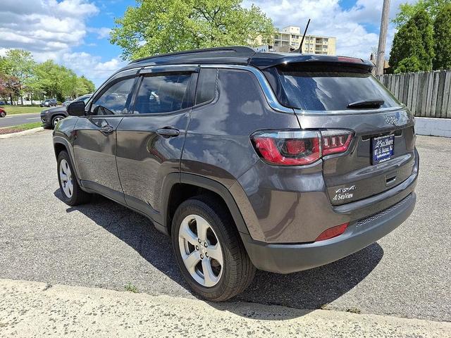 Photo of 2019 Granite Crystal Metallic Clearcoat - PAU Jeep Compass