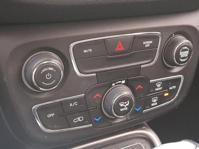 Photo of 2019 Granite Crystal Metallic Clearcoat - PAU Jeep Compass
