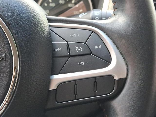Photo of 2019 Granite Crystal Metallic Clearcoat - PAU Jeep Compass