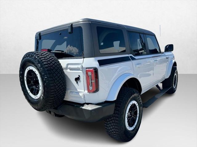 Photo of 2023 Oxford White Ford Bronco