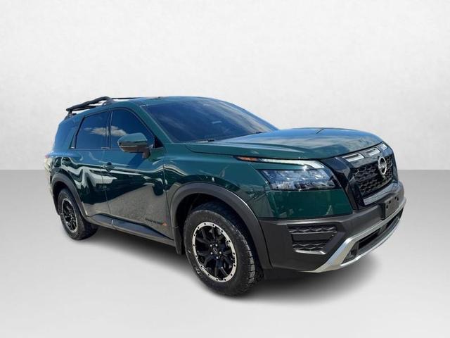 Photo of 2023 Obsidian Green Pearl Nissan Pathfinder