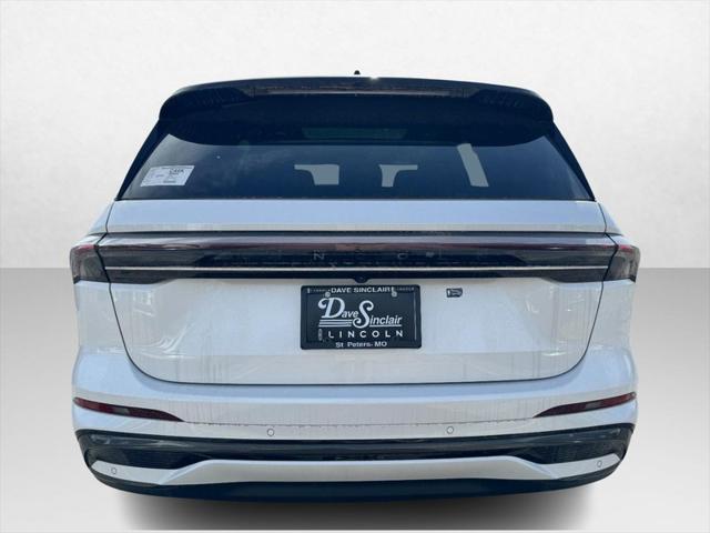 Photo of 2025 WHITE PLATINUM MET 3C Lincoln Nautilus