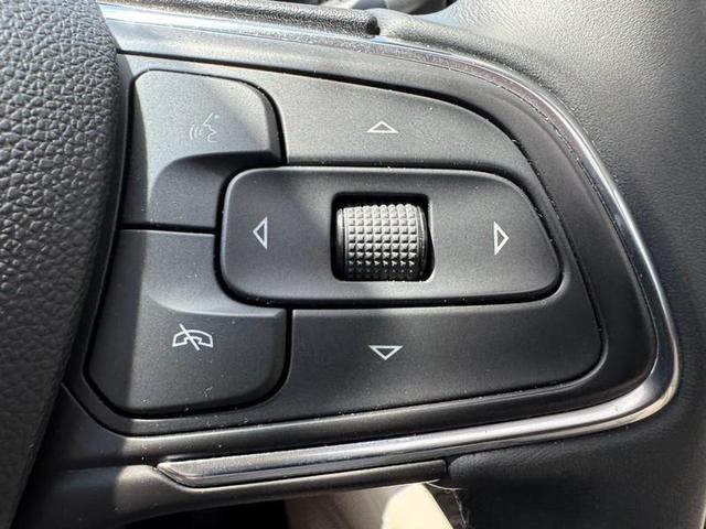 Photo of 2023 Sapphire Metallic Buick Envision