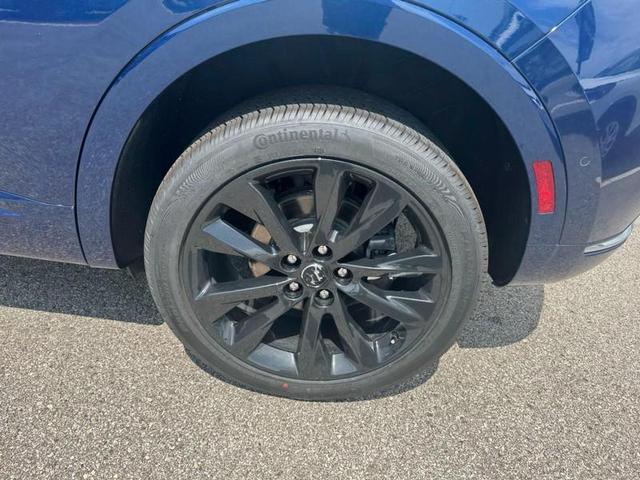 Photo of 2023 Sapphire Metallic Buick Envision