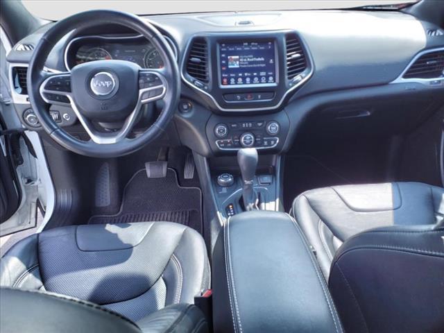 Photo of 2021 Bright White Clearcoat Jeep Cherokee